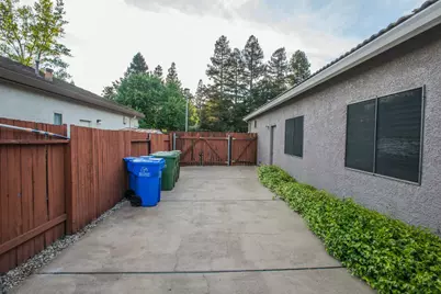 8955 Ashmore Way, Elk Grove, CA 95624 - Photo 71