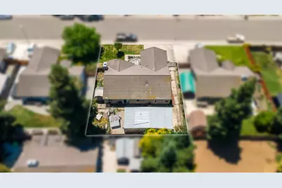 877 Retriever Way, Galt, CA 95632 - Photo 31