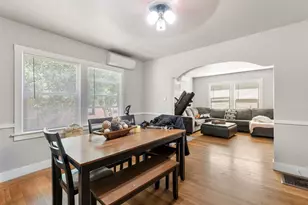 910 35th St, Sacramento, CA 95816 - Photo 9
