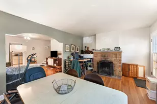 910 35th St, Sacramento, CA 95816 - Photo 29
