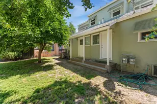 910 35th St, Sacramento, CA 95816 - Photo 41
