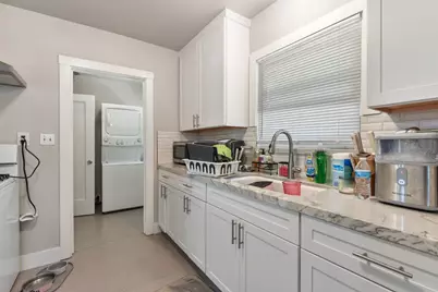 910 35th Street, Sacramento, CA 95816 - Photo 11