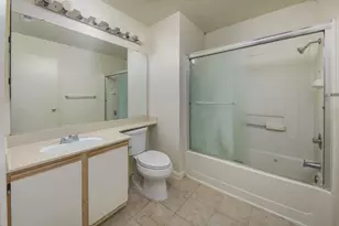 2109 Alta Sierra St, Stockton, CA 95206 - Photo 17
