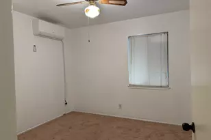 2201 Edgewater Road, Sacramento, CA 95815 - Photo 15