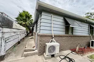 2201 Edgewater Road, Sacramento, CA 95815 - Photo 21