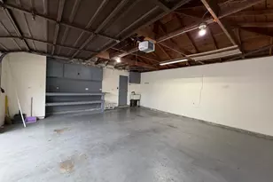 2201 Edgewater Road, Sacramento, CA 95815 - Photo 19