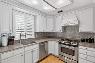 4534 Cedarwood Way, Sacramento, CA 95823 - Photo 7