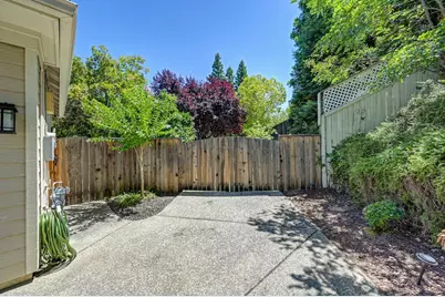 9811 Beckenham Drive, Granite Bay, CA 95746 - Photo 13