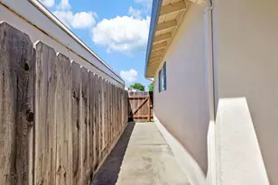 1700 Carignane Way, Escalon, CA 95320 - Photo 43