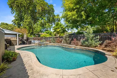 873 Royal Green Avenue, Sacramento, CA 95831 - Photo 29