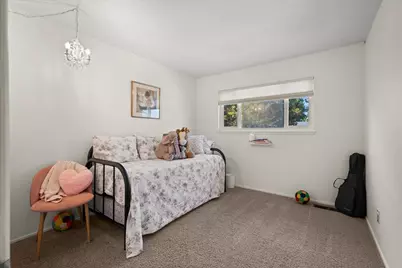 873 Royal Green Avenue, Sacramento, CA 95831 - Photo 19