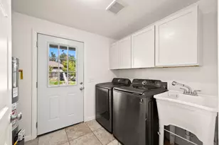 6141 Lincoln Ave, Carmichael, CA 95608 - Photo 27
