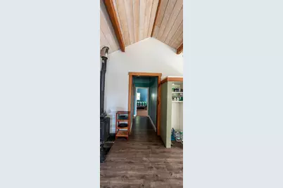 32530 State Highway 36, Bridgeville, CA 95526 - Photo 33