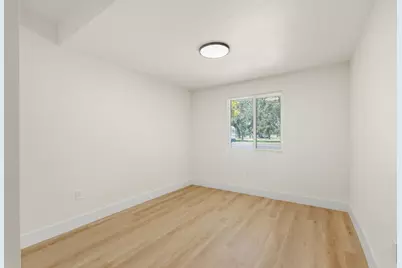 532 E Alpine Avenue, Stockton, CA 95204 - Photo 15