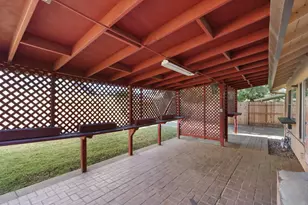 9924 Meadow Oak Cir, Elk Grove, CA 95624 - Photo 35