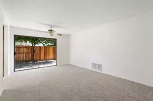 9924 Meadow Oak Cir, Elk Grove, CA 95624 - Photo 13