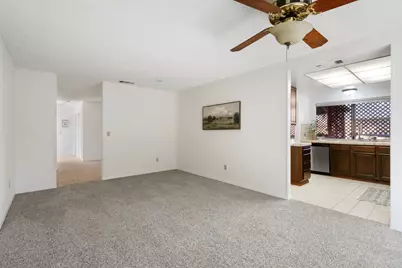 9924 Meadow Oak Circle, Elk Grove, CA 95624 - Photo 15
