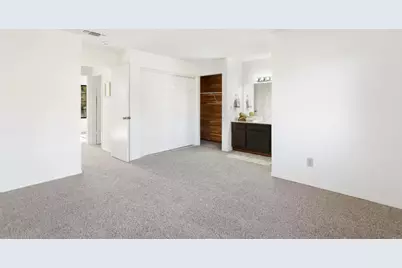 9924 Meadow Oak Circle, Elk Grove, CA 95624 - Photo 23