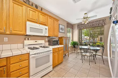 7509 Apple Hollow Loop, Roseville, CA 95747 - Photo 15