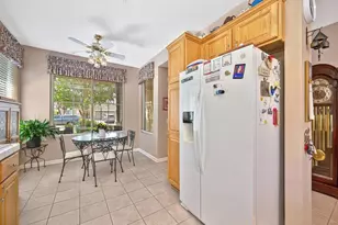 7509 Apple Hollow Loop, Roseville, CA 95747 - Photo 19