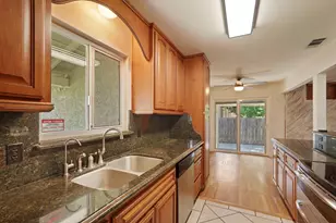 712 Almond Ct, Galt, CA 95632 - Photo 13