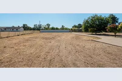 17702 Seabright Drive, Madera, CA 93638 - Photo 9