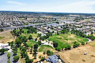 8505 Ardennes Way, Elk Grove, CA 95758 - Photo 43