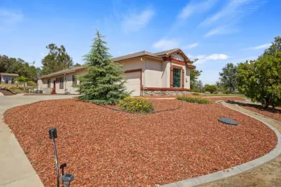 11875 Gidaro Drive, Elk Grove, CA 95624 - Photo 13