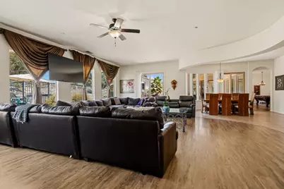 11875 Gidaro Drive, Elk Grove, CA 95624 - Photo 17