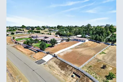 11875 Gidaro Drive, Elk Grove, CA 95624 - Photo 97