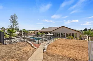 11875 Gidaro Dr, Elk Grove, CA 95624 - Photo 11