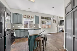 5300 Harvest Moon Ct, Elk Grove, CA 95758 - Photo 11