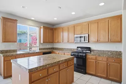3648 Fallview Avenue, Ceres, CA 95307 - Photo 9