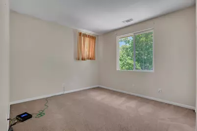 2160 Iberis Court, Tracy, CA 95376 - Photo 15