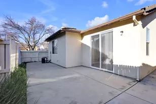 7418 Sun Reign Ln, Sacramento, CA 95823 - Photo 27