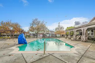 7418 Sun Reign Ln, Sacramento, CA 95823 - Photo 35