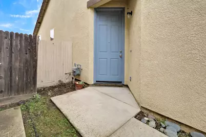 7418 Sun Reign Lane, Sacramento, CA 95823 - Photo 5