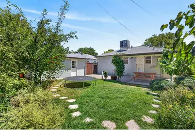 6051 40th Avenue, Sacramento, CA 95824 - Photo 37