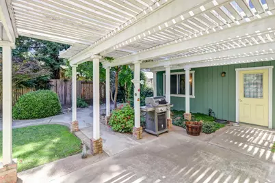 3925 Woodpointe Circle, Sacramento, CA 95821 - Photo 43