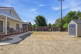 889 Real Ave, Newman, CA 95360 - Photo 23