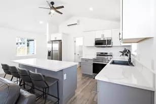 2356 Boxwood St, Sacramento, CA 95815 - Photo 25
