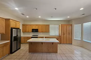 943 Tannehill Dr, Manteca, CA 95337 - Photo 3