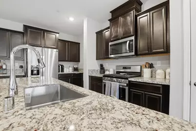 1070 Hacienda Drive, Plumas Lake, CA 95961 - Photo 11