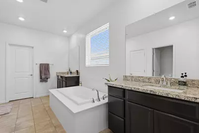 1070 Hacienda Drive, Plumas Lake, CA 95961 - Photo 15