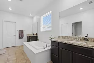 1070 Hacienda Dr, Plumas Lake, CA 95961 - Photo 15