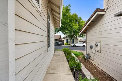 3360 Apollo Circle, Roseville, CA 95661 - Photo 11