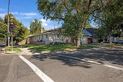 944 47th Street, Sacramento, CA 95819 - Photo 31