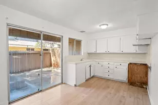 3725 N Fruit Ave, Fresno, CA 93705 - Photo 9