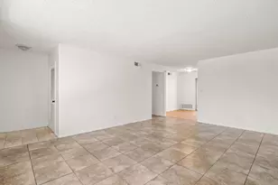 3725 N Fruit Ave, Fresno, CA 93705 - Photo 5