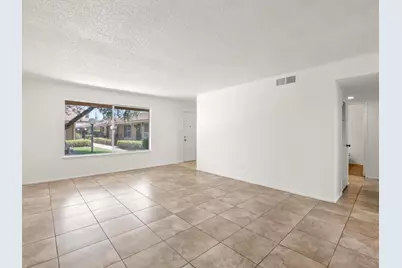 3725 N Fruit Avenue #B, Fresno, CA 93705 - Photo 7
